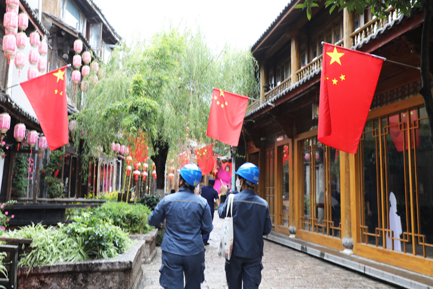 事关食品安全、快递柜代收件、强制搭售保险……