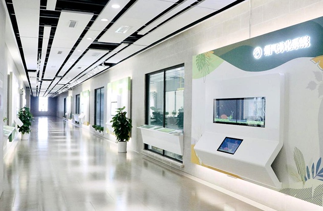 “橙长柜”亮相中老铁路