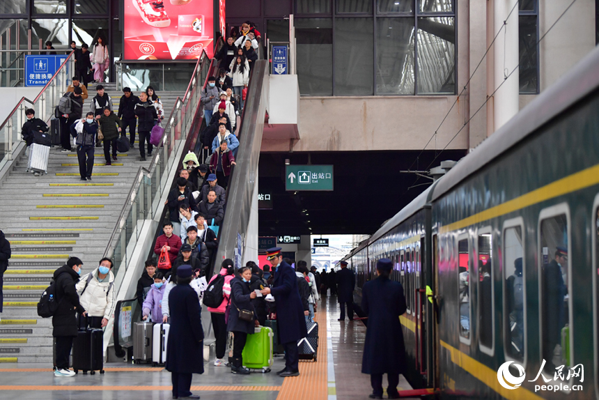 国网安徽电力：首套全国产化最高电压等级控保设备在皖挂网试运行