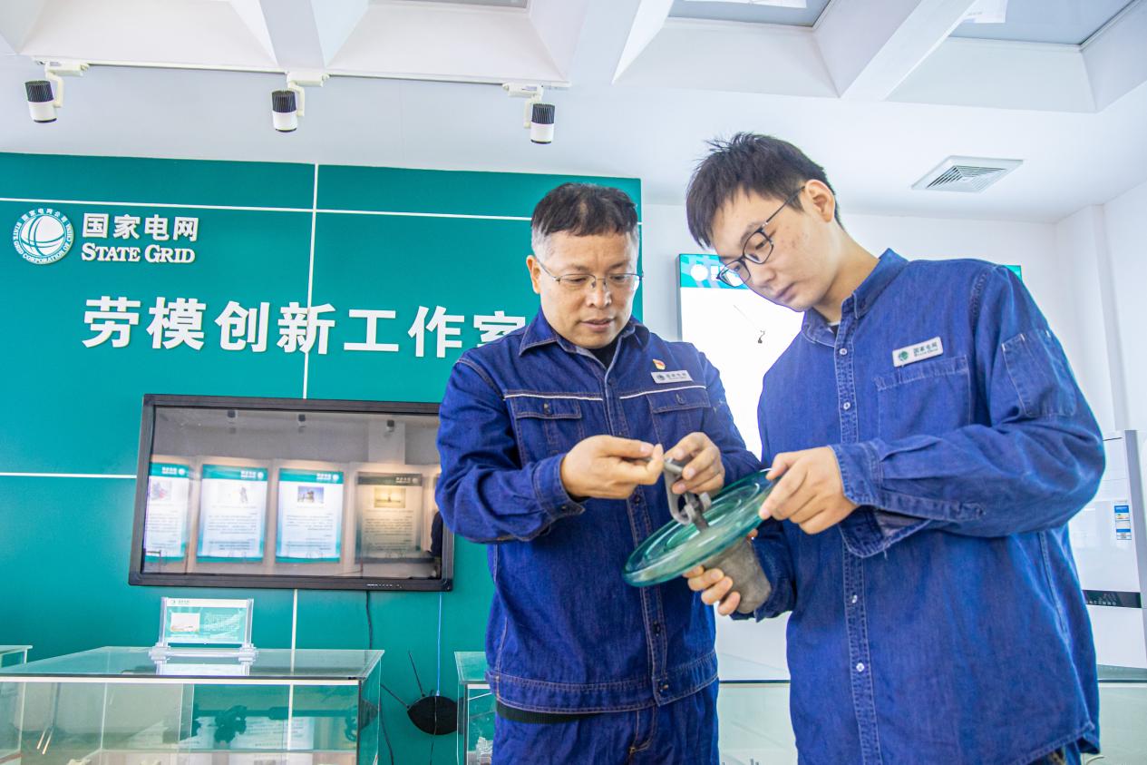 新疆市场监管局召开特种设备生产、使用单位和特种设备检验检测机构约谈会