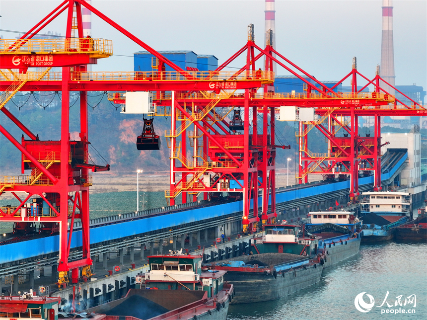 刘家峡水电厂更换设备保障冬季供电