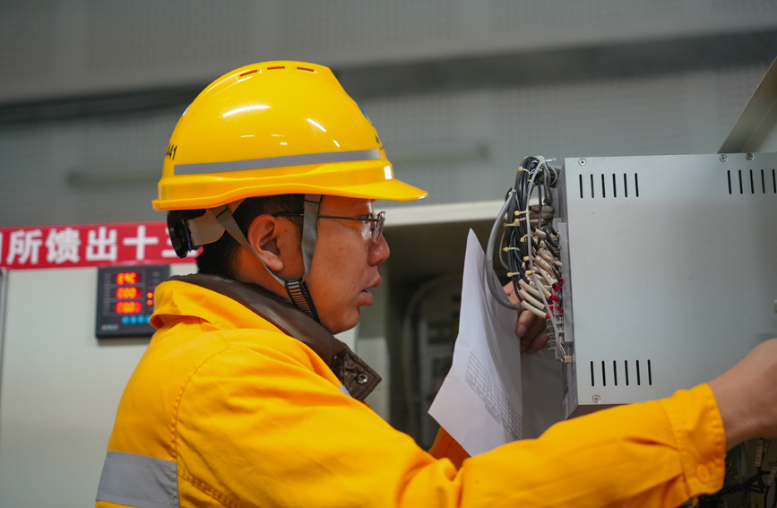 广西电力职业技术学院龙狮文化赋能电力工匠