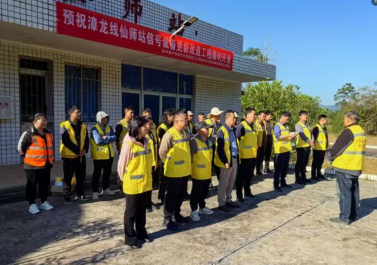 方便游客轻松逛北京 地铁新增25处共享寄存柜