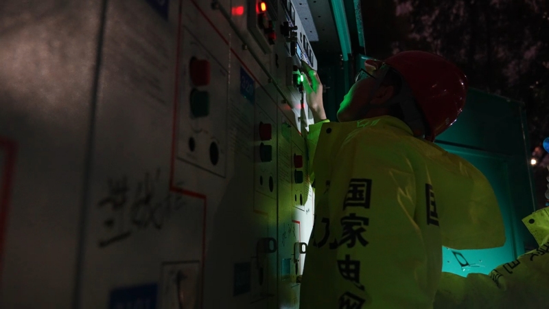 优化改进设备  助力提升产能（工匠绝活）