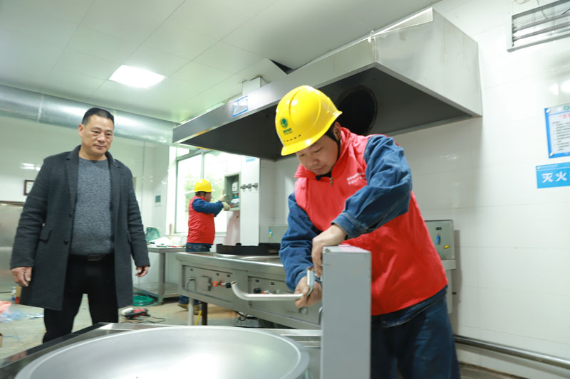 铜梁：光储应用场景助力电力迎峰度夏