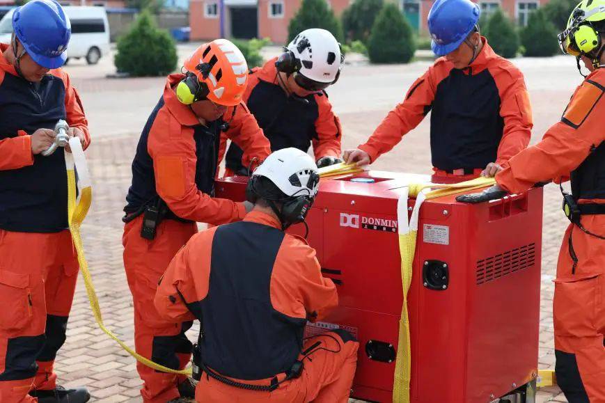 智能充电柜灭火阻燃系统“立功”